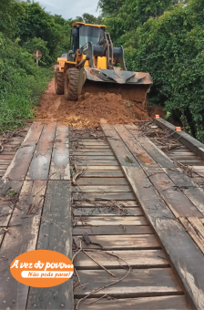 Prefeitura  realiza reparo em ponte na região do hotel fazenda Anew