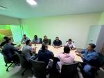 Prefeito e vice se reunem com vereadores na câmara